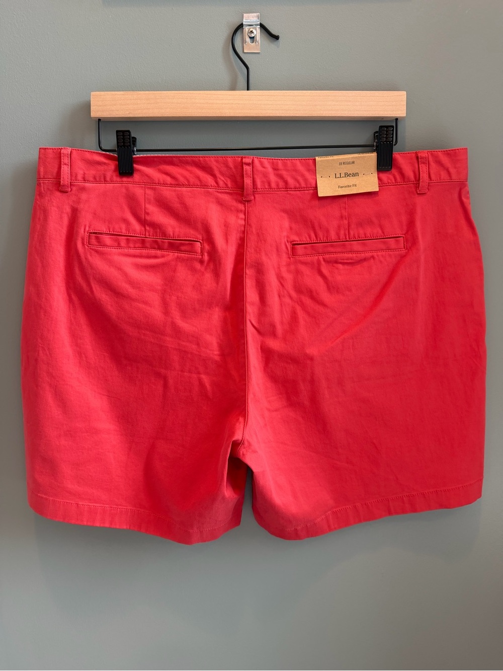 L.L. BEAN Favorite Fit Washed Cotton Chino Shorts Coral Red Sea Rose Size 18 NWT - Picture 5 of 16